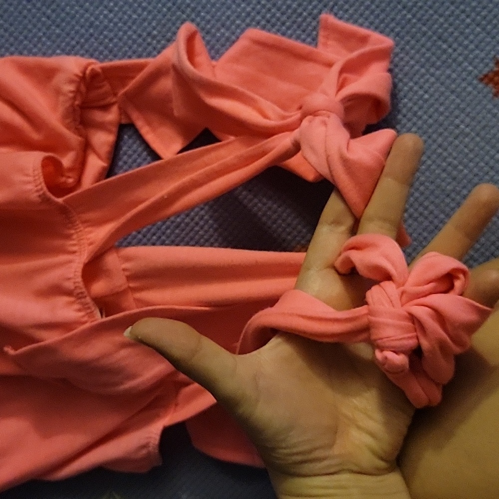 Nwot neon pink peplum top - Picture 4 of 5